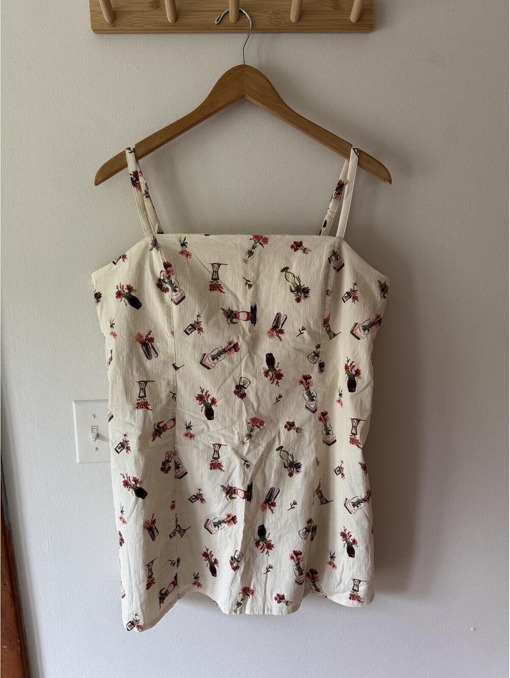 NWT Abercrombie Bra-Free Everyday Skort